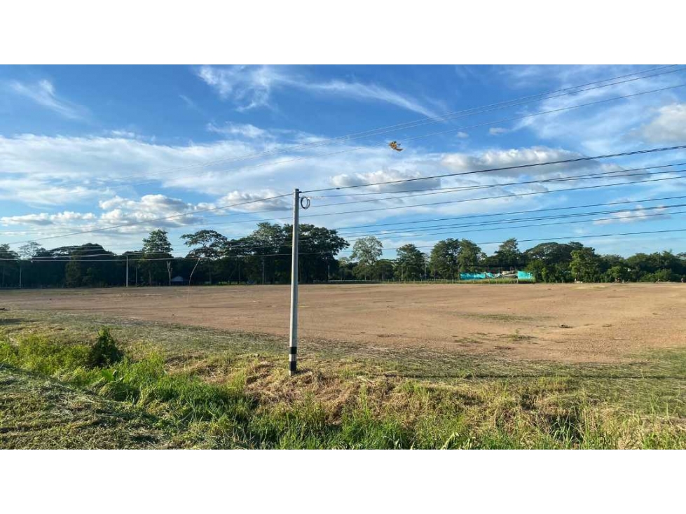 LOTE EN VENTA CERCA DE BAVARIA - 4