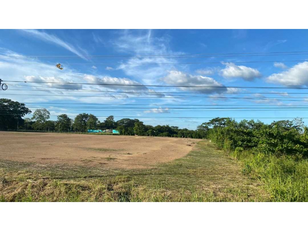 LOTE EN VENTA CERCA DE BAVARIA - 5