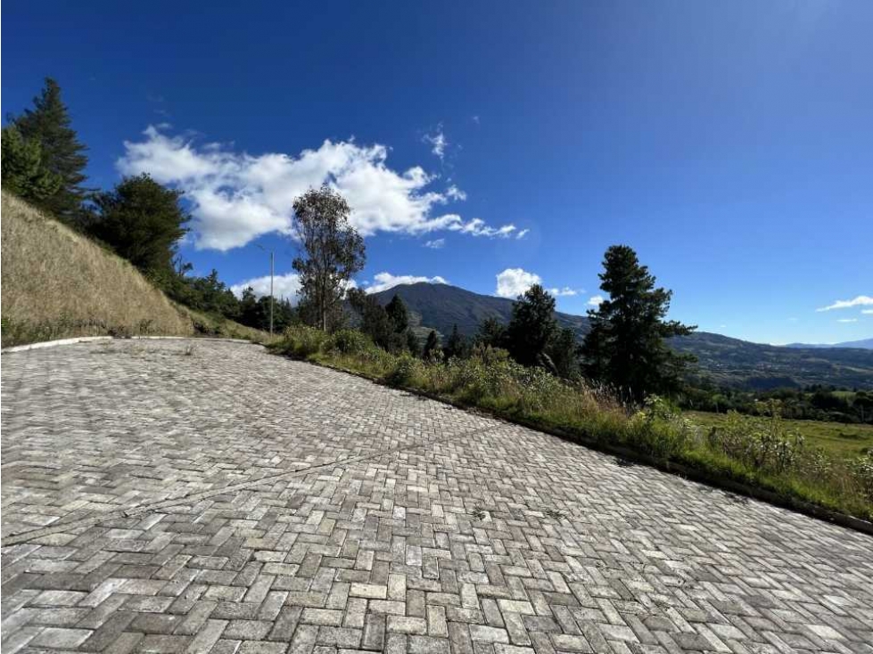 Lote en venta o permuta conjunto cerrado chachatoy