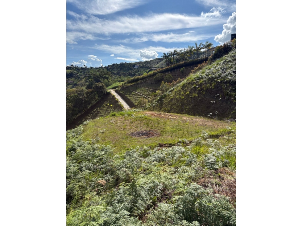 LOTE EN VENTA - EL PEÑOL - 1