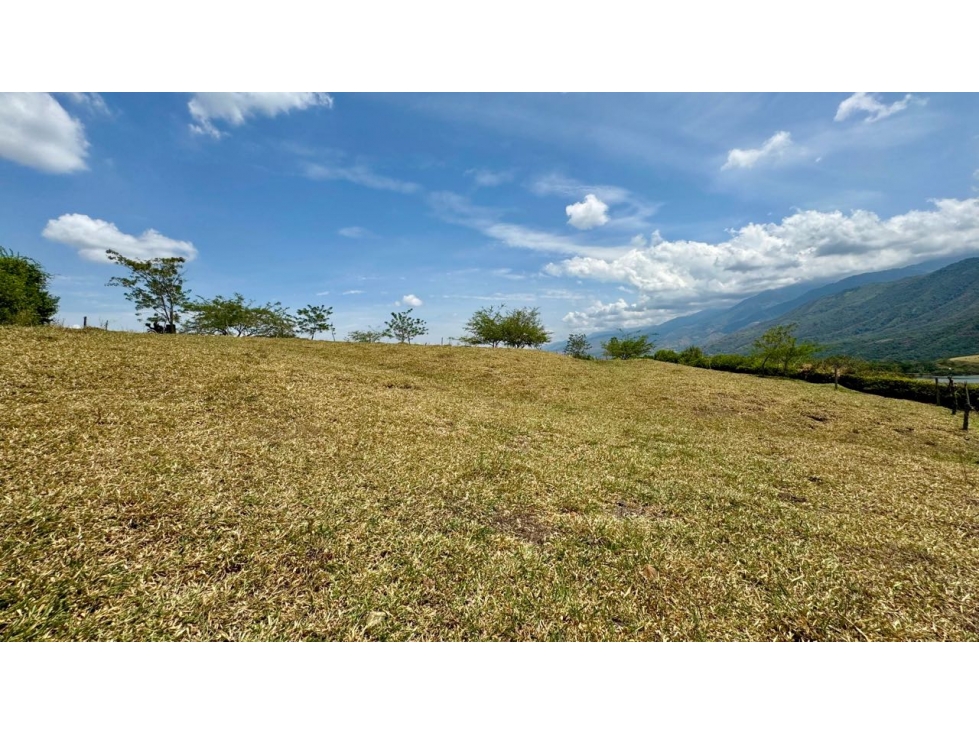 Lote en venta en condominio campestre Lagos de Maracaibo Palmira Valle — foto 4