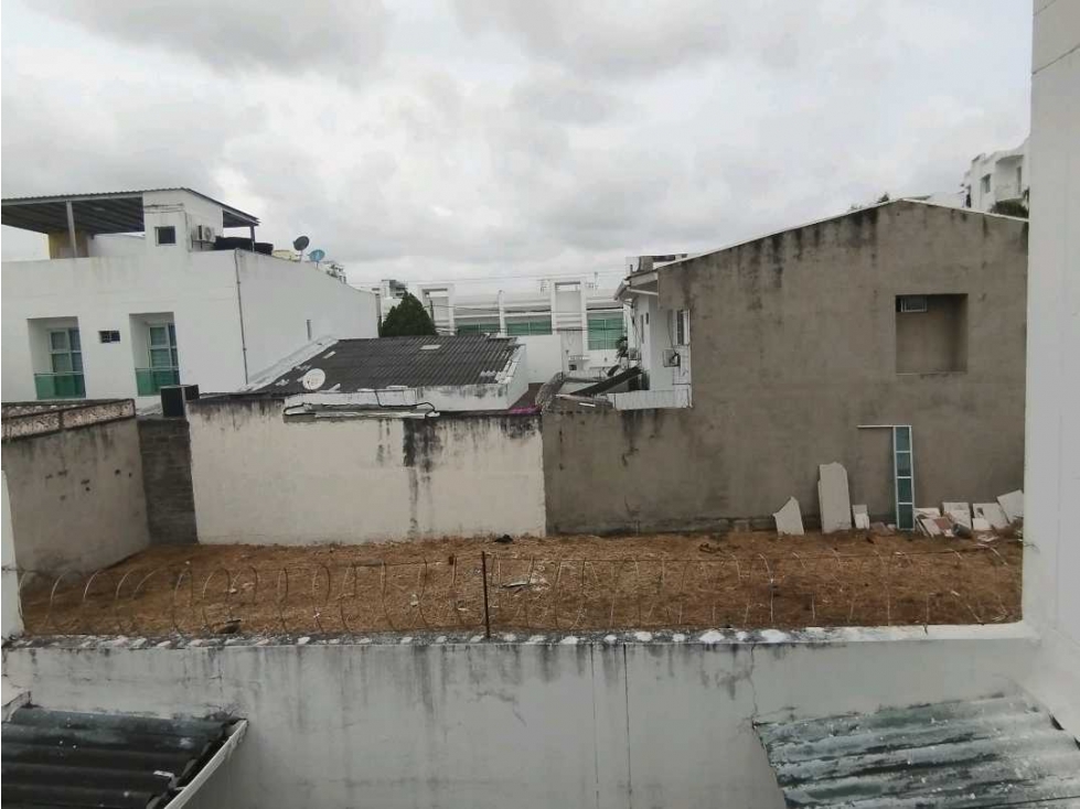 LOTE EN VENTA EN EL BARRIO LA CASTELLANA EN MONTERIA — foto 2
