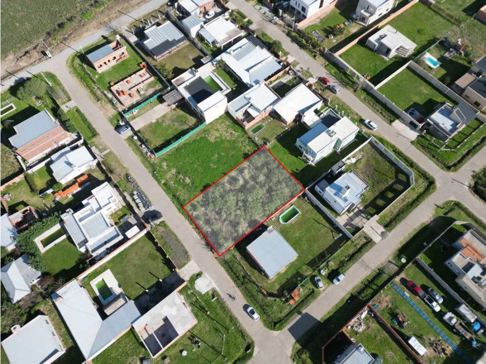 Lote en venta en el barrio la Campiña 1 en Zarate - 1