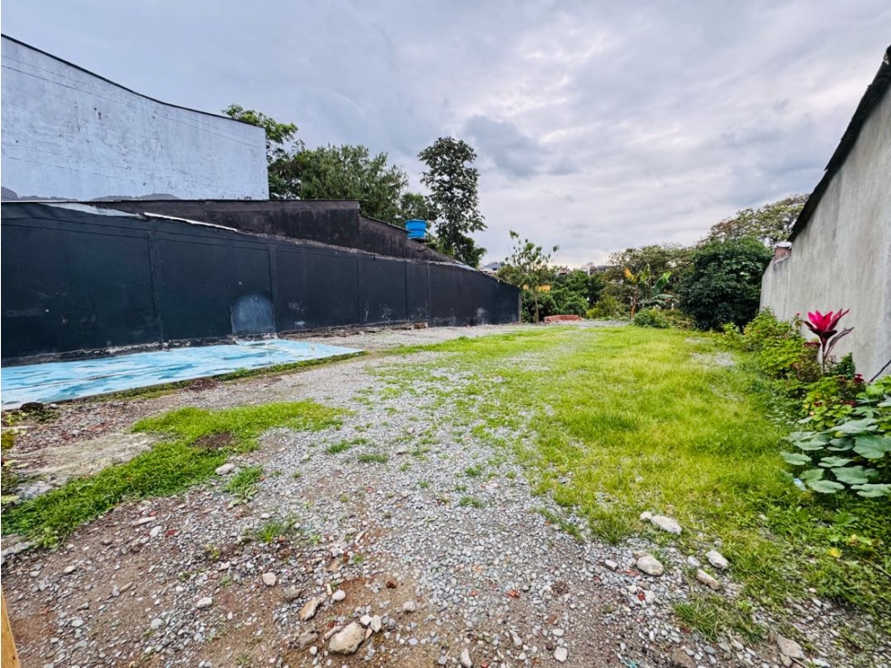 LOTE EN VENTA EN EL BARRIO URIBE ARMENIA QUINDÍO