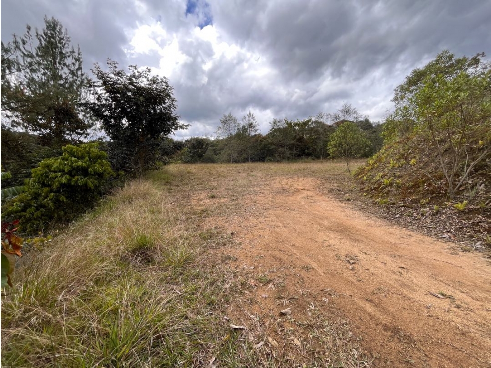 LOTE EN VENTA EN EL RETIRO UNIDAD CERRADA SECTOR PANTANILLO — foto 2