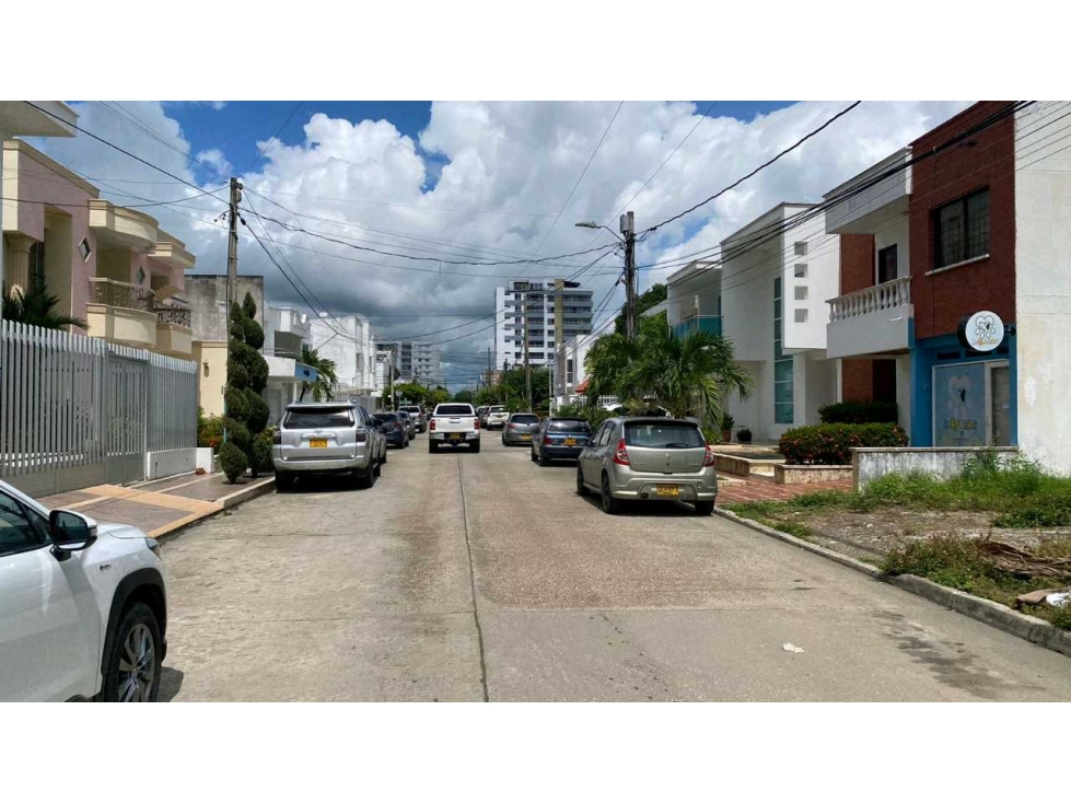 LOTE EN VENTA EN LA CASTELLANA MONTERIA