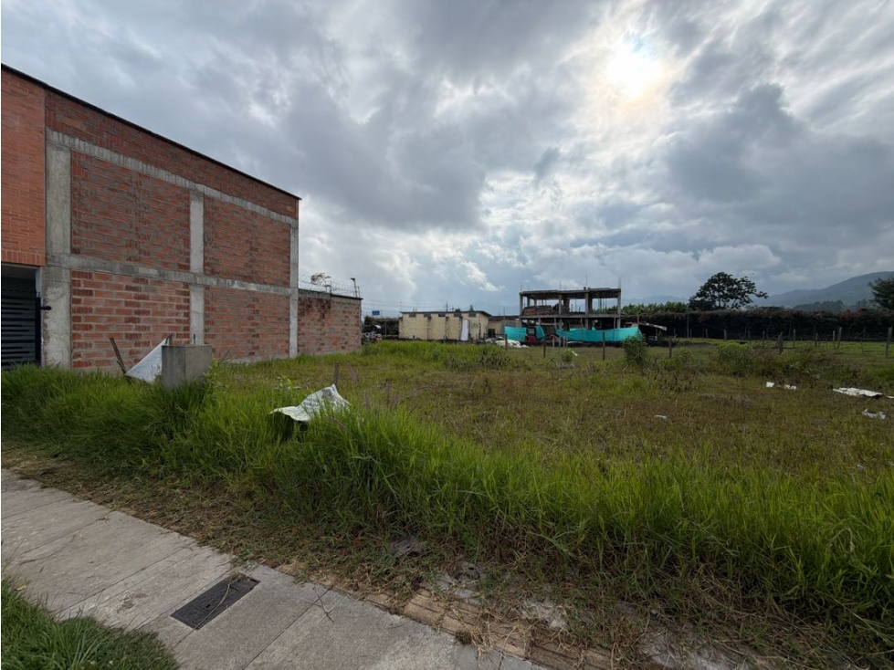 LOTE EN VENTA EN LA CEJA UNIDAD ABIERTA SE ENTREGA CON LICENCIA CONSTR - 2