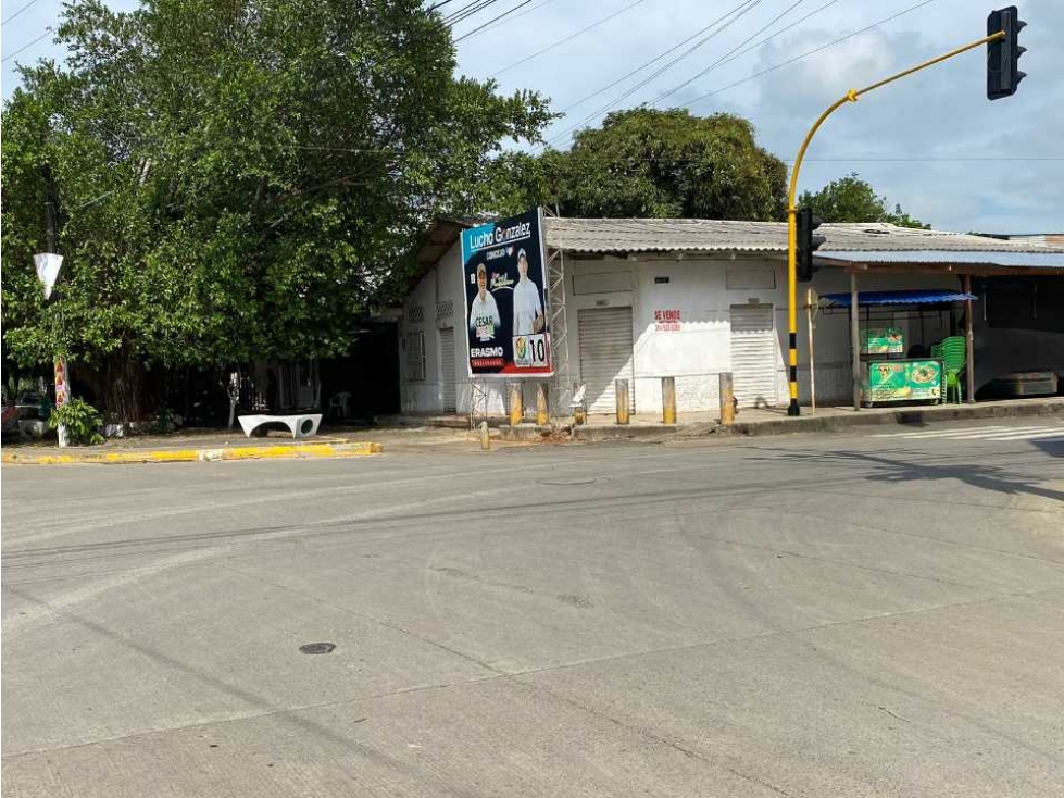LOTE EN VENTA - MONTELIBANO - 3