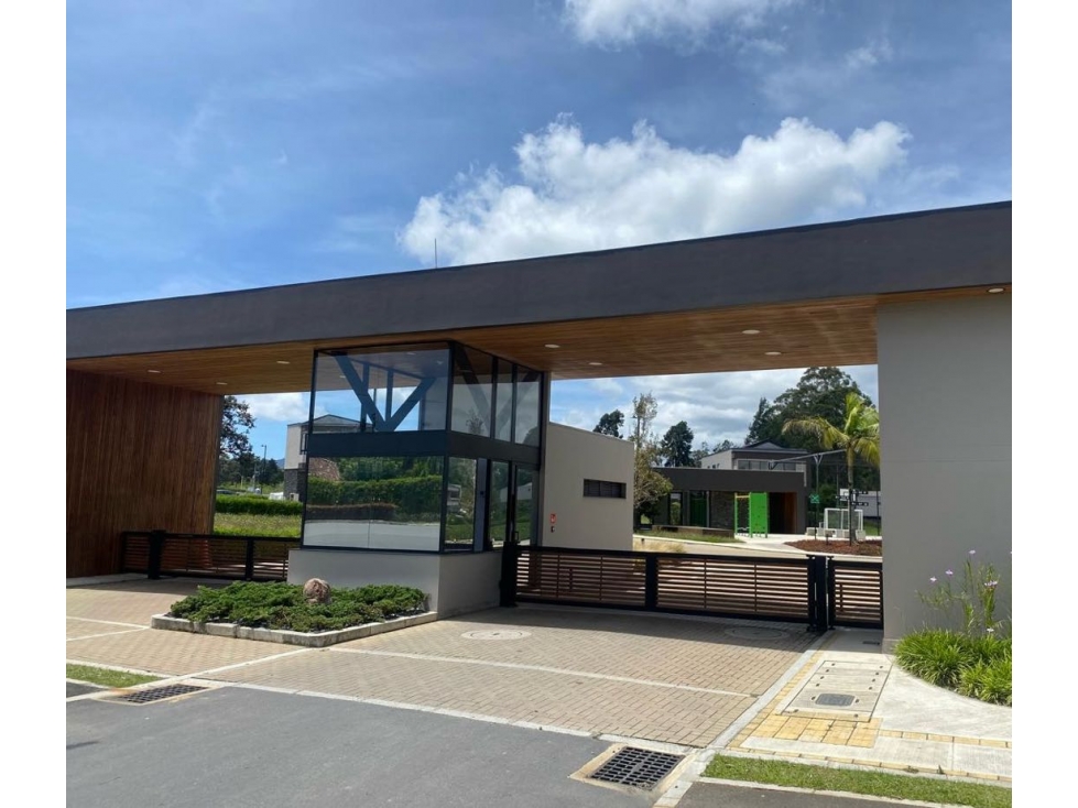 Lote en venta en parcelación exclusiva ubicado en Llanogrande