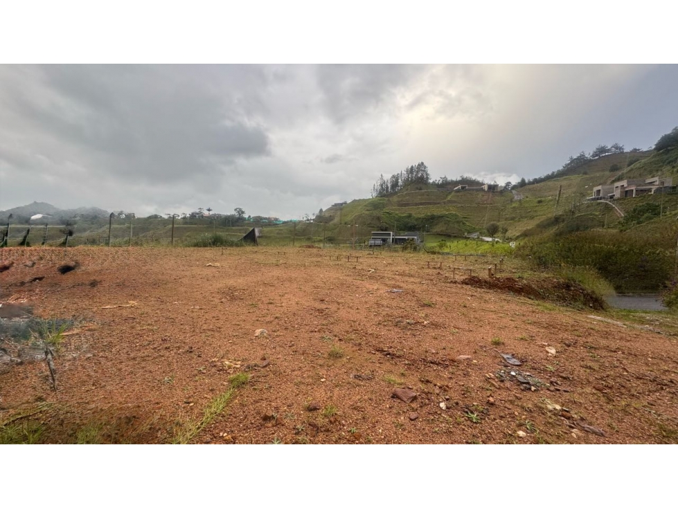 Lote en venta en unidad cerrada en el retiro