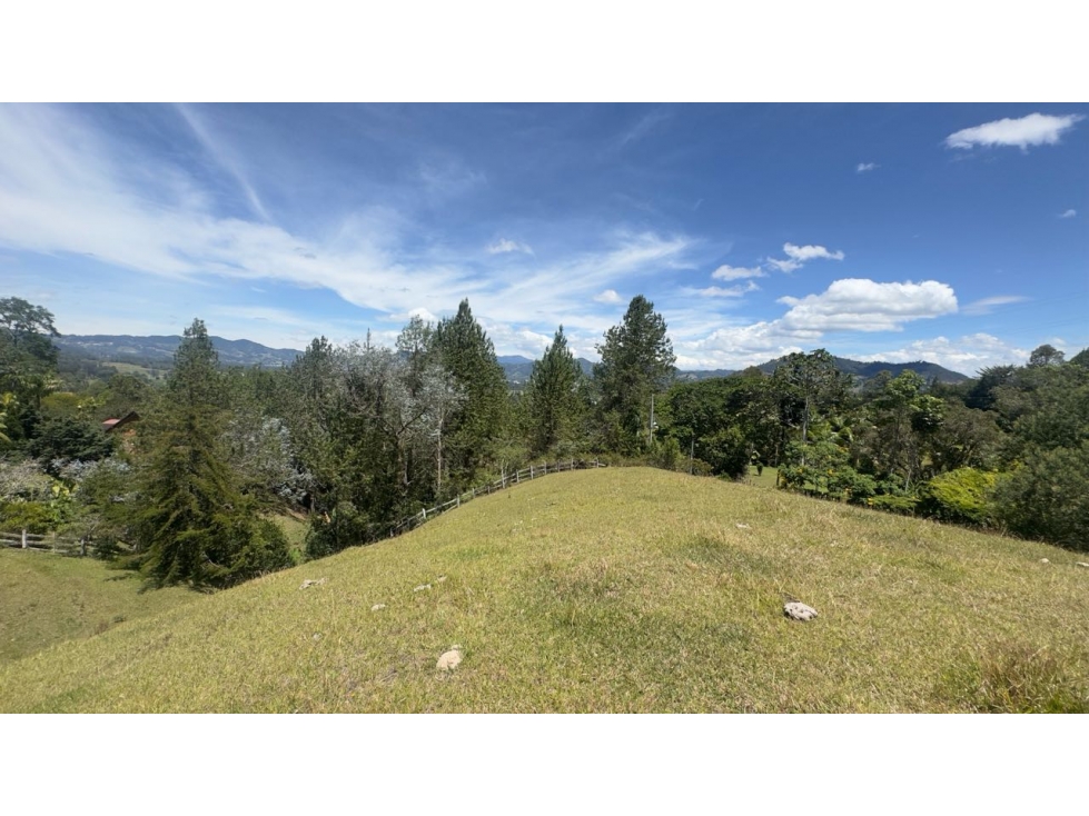 Lote en venta en unidad cerrada en la vía San Antonio la ceja