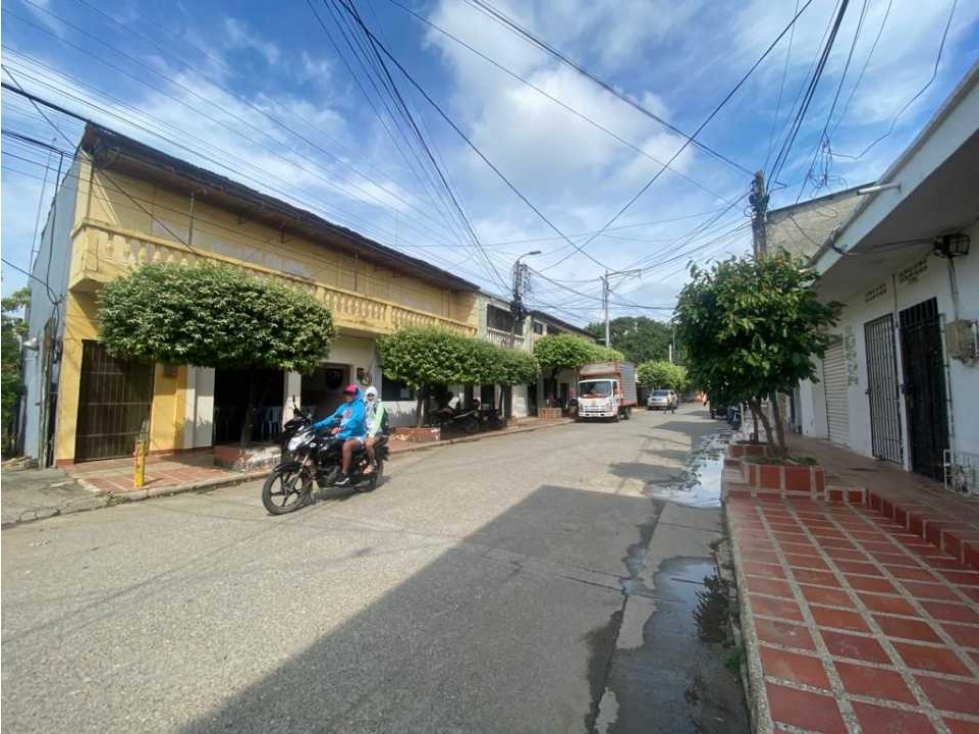 LOTE EN VENTA EXCELENTE UBICACIÓN - MONTELIBANO - 4