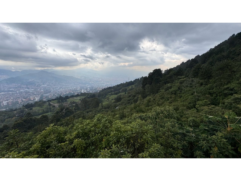 Lote en venta ideal para desarrollo Residencial en Envigado — foto 3