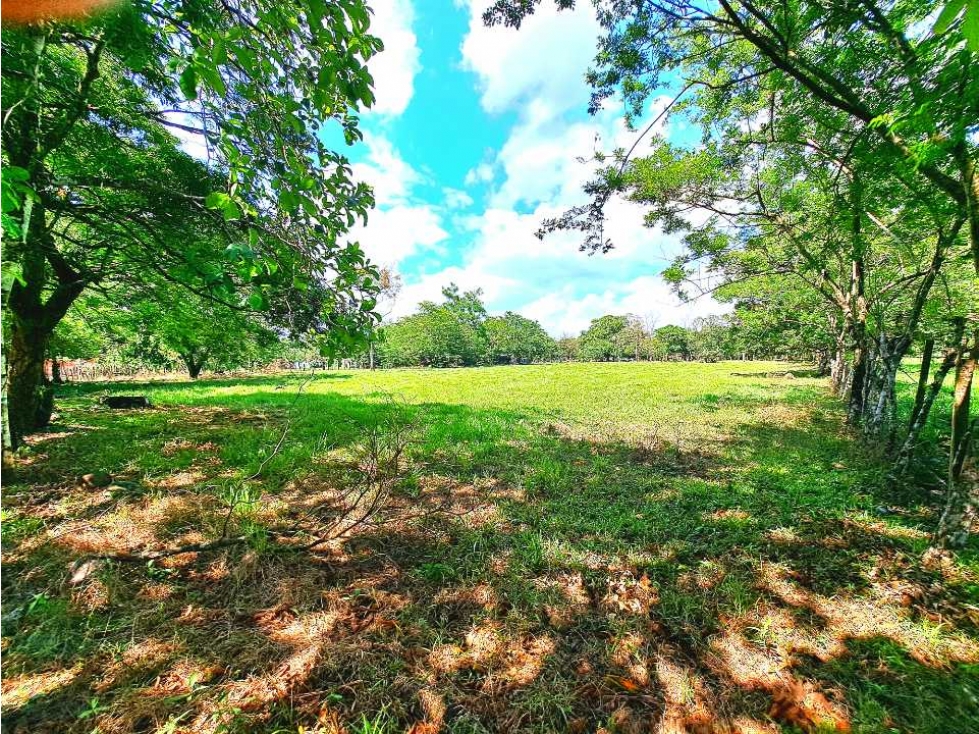 LOTE EN VENTA POR COCHEA ABAJO - 2