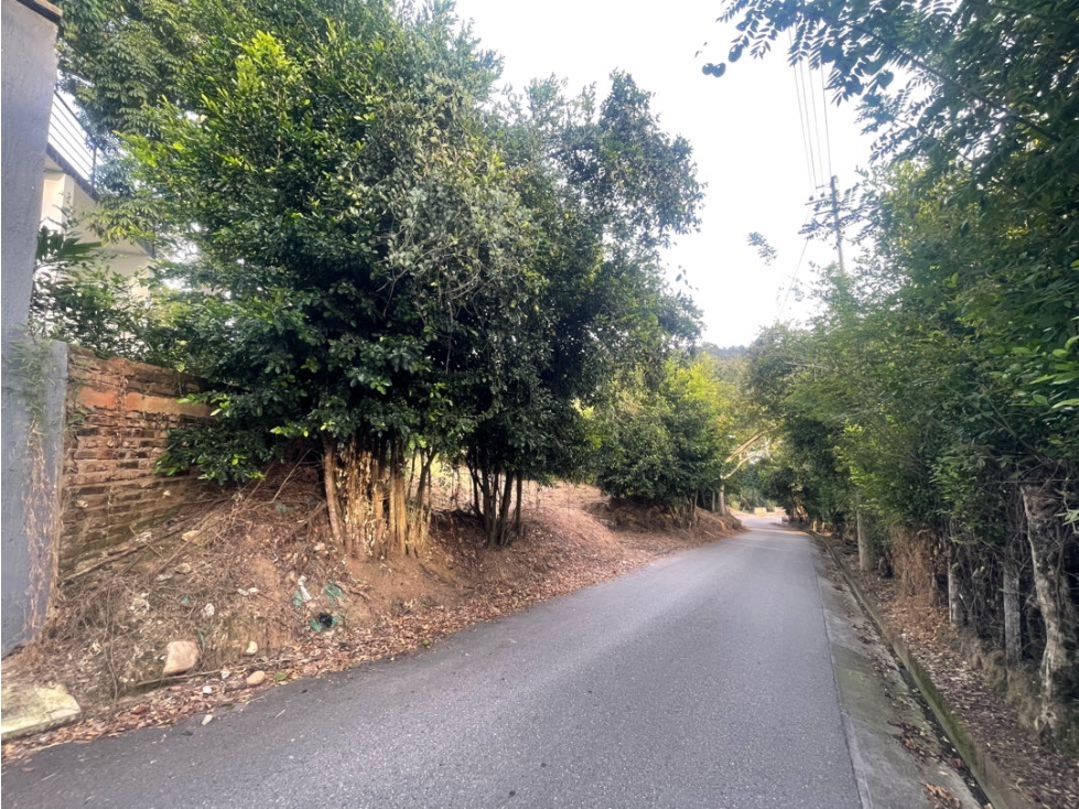 LOTE EN VENTA RUITOQUE BAJO / HACIENDA LA CONSTANCIA / LOTE 8 - 3