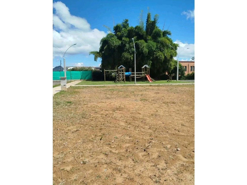 LOTE EN VENTA SECTOR EL TAMBO ( COLEGIO MARIA AUXILIADORA CON LICENC) — foto 5