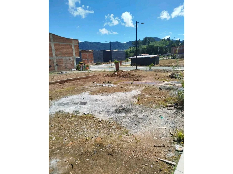 LOTE EN VENTA SECTOR EL TAMBO ( COLEGIO MARIA AUXILIADORA CON LICENC) — foto 6