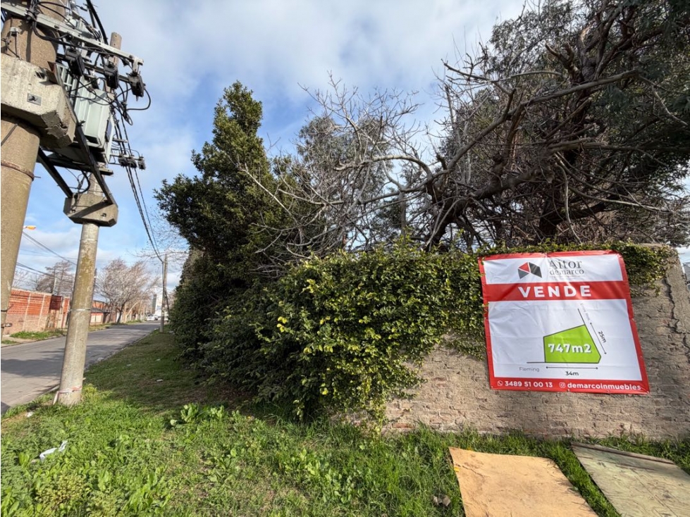 Lote en venta sobre Colectora Norte 747m2 - 2