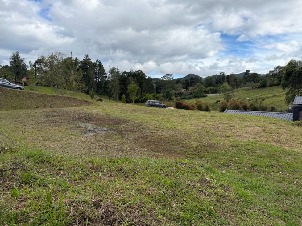 Lote en unidad cerrada en el Retiro sector exclusivo — foto 3