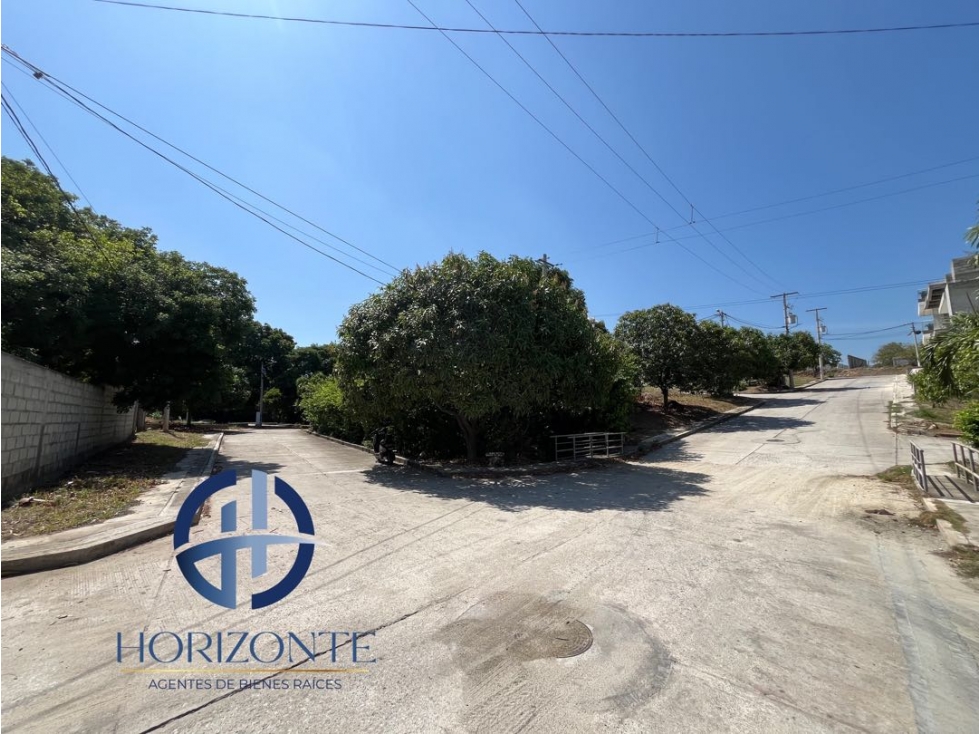 LOTE ESQUINERO EN EL CONJUNTO CERRADO BOSQUES DE BONDA — foto 4