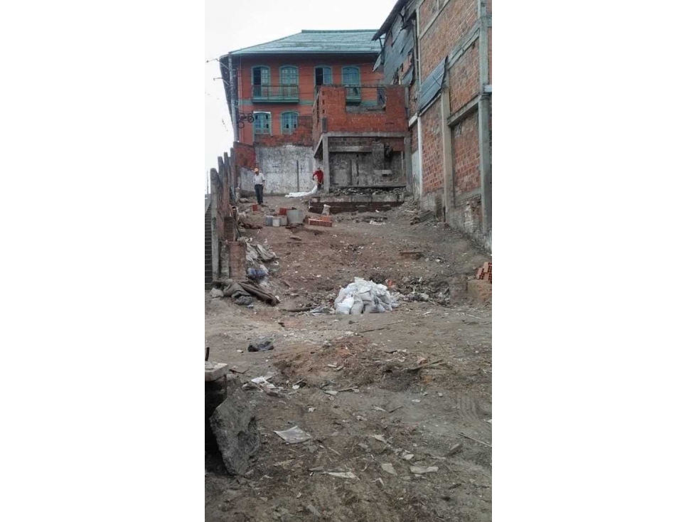 LOTE ESQUINERO EN VENTA CENTRO | MANIZALES