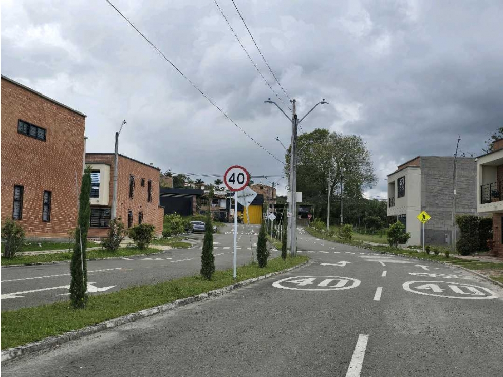 LOTE ESQUINERO EN VENTA UNIDAD ABIERTA EN EL CARMEN DE VIBORAL — foto 2
