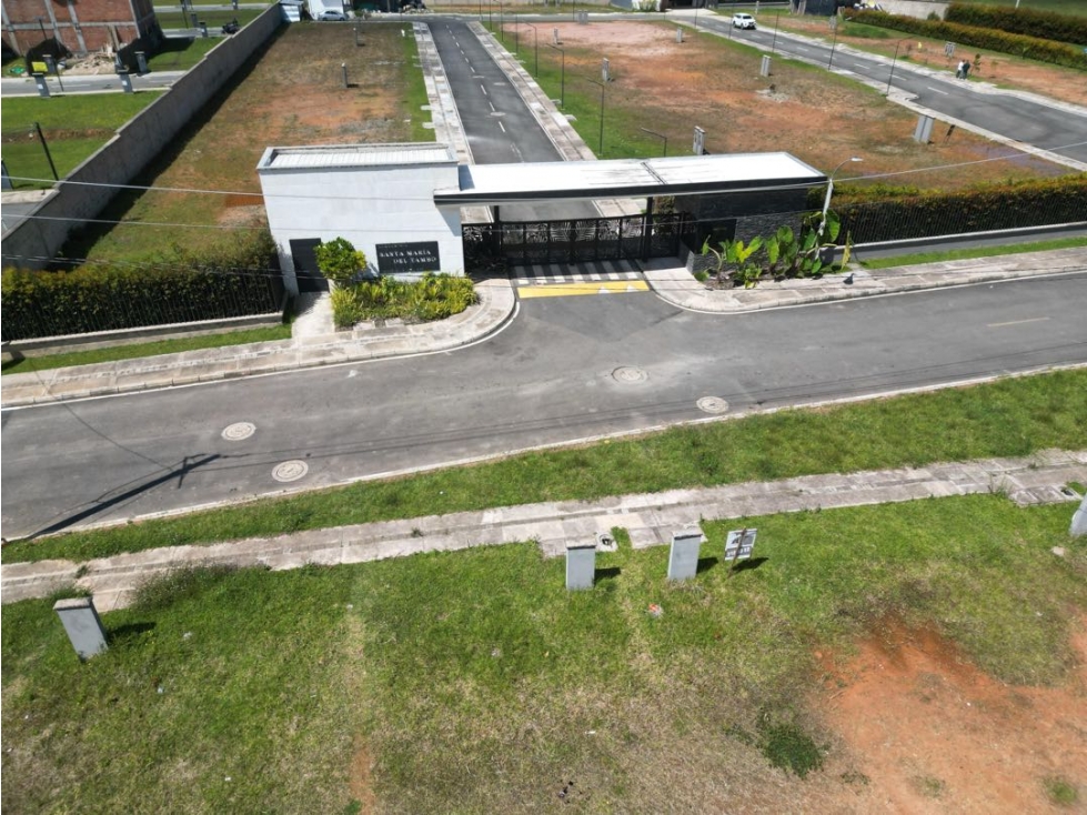 Lote esquinero para la venta en Urbanización cerrada — foto 4