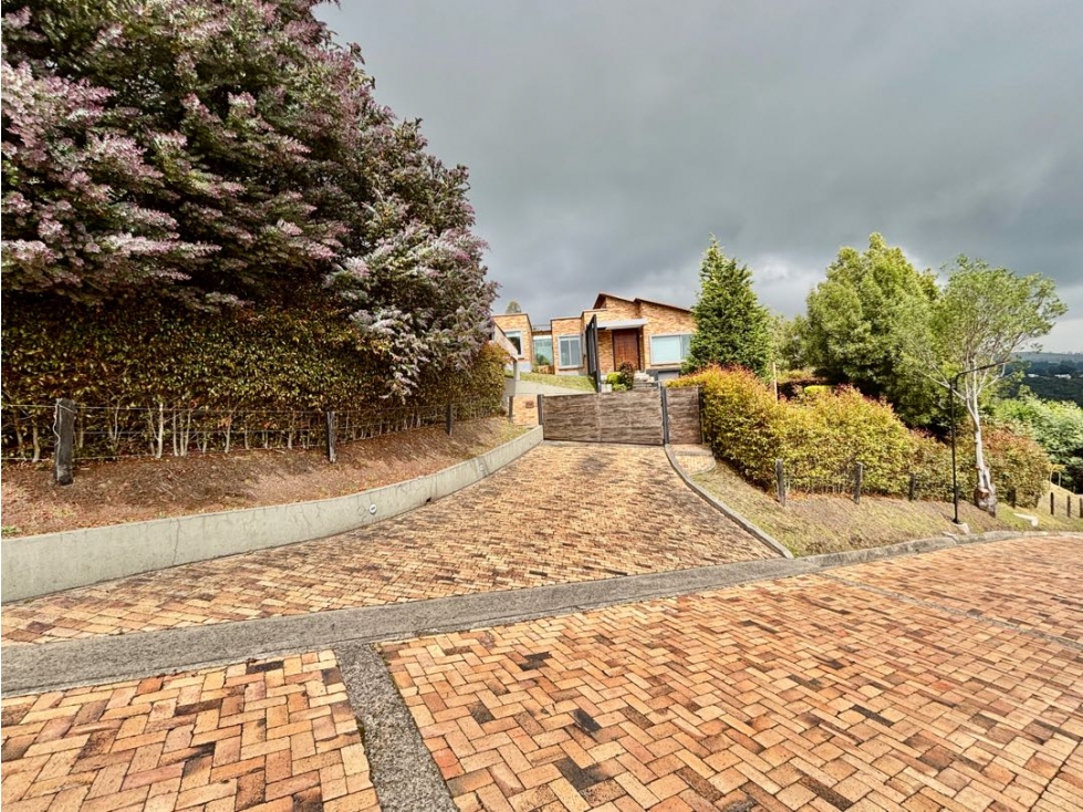 LOTE PLANO 2100m2 VEREDA SAN GABRIEL - VIA YERBABUENA SOPO — foto 2