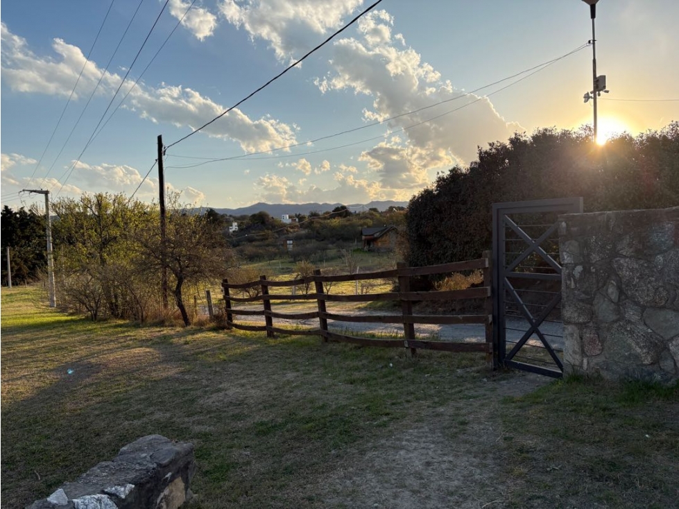 VENTA LOTE DE 3.351 M² EN B SEMICERRADO LOS ENCANTOS FALDA DEL CARMEN - 2