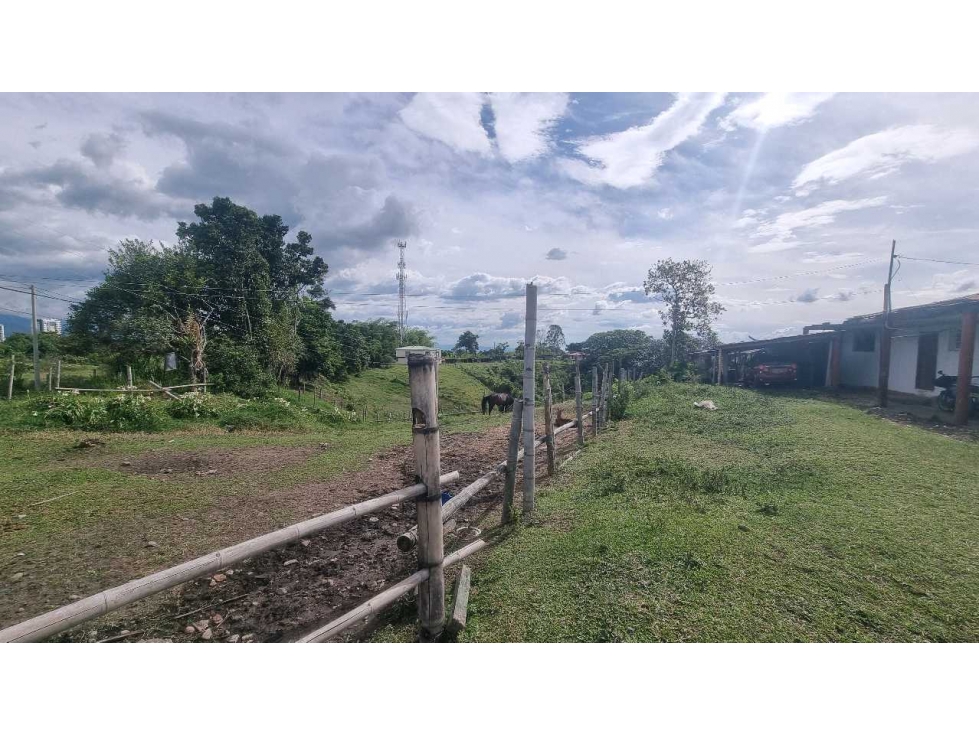 Lote para la venta al norte de Armenia para proyecto — foto 3