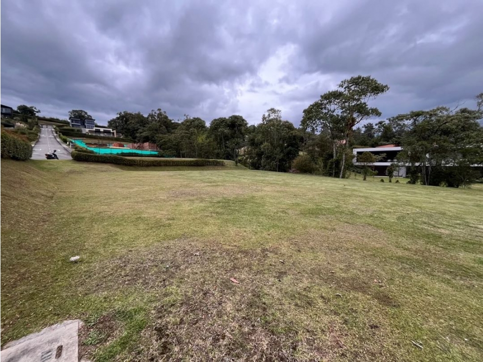 Lote para la Venta en el Retiro sector Normandía - 3