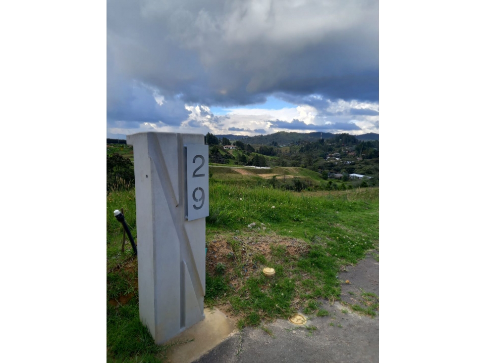 Lote en Venta en Envigado sector el Escobero — foto 2