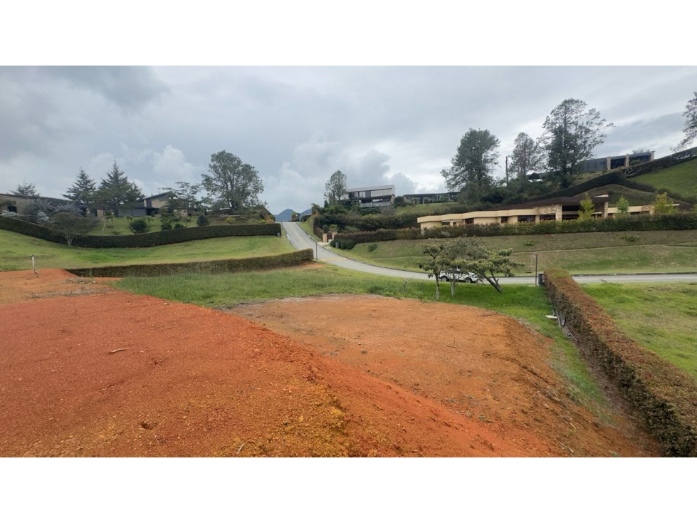 Lote para la venta en exclusiva Parcelacion vía San Antonio la ceja - 1