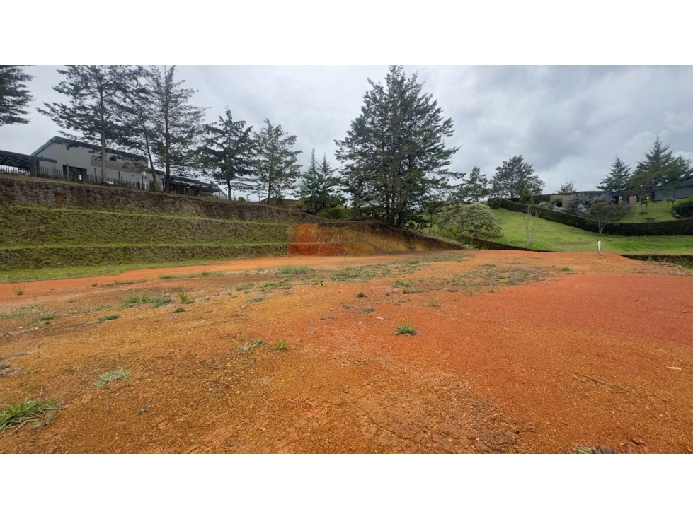 Lote para la venta en exclusiva Parcelacion vía San Antonio la ceja - 2