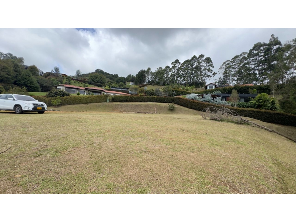 Lote para la venta en unidad cerrada en Sajonia