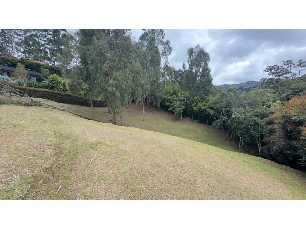 Lote para la venta en unidad cerrada en Sajonia — foto 2