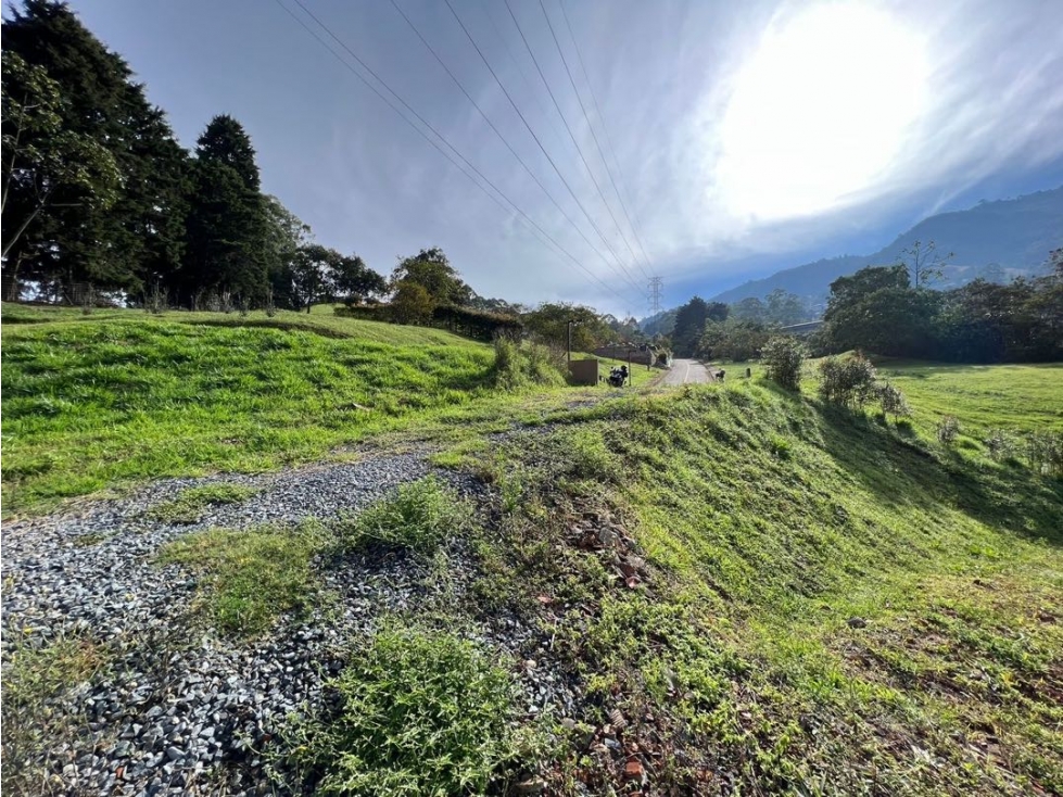 VENTA LOTE PARCELACIÓN EXCLUSIVA LOMA DEL ESCOBERO