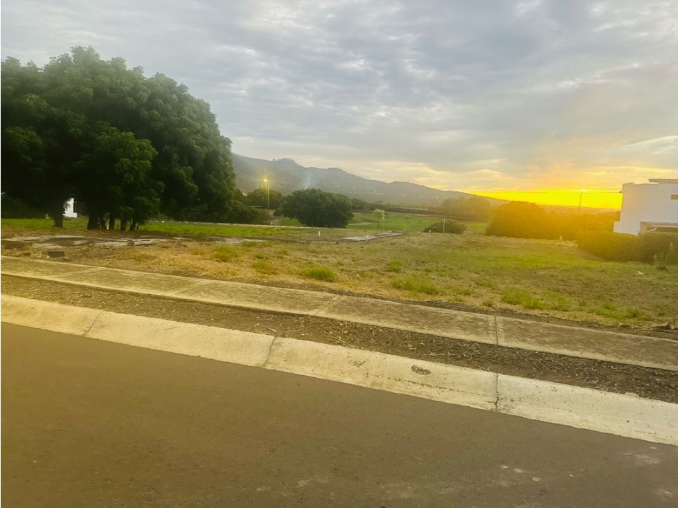 Lote plano de venta en Urb. Montecristi Golf Club-Manabi. — foto 2