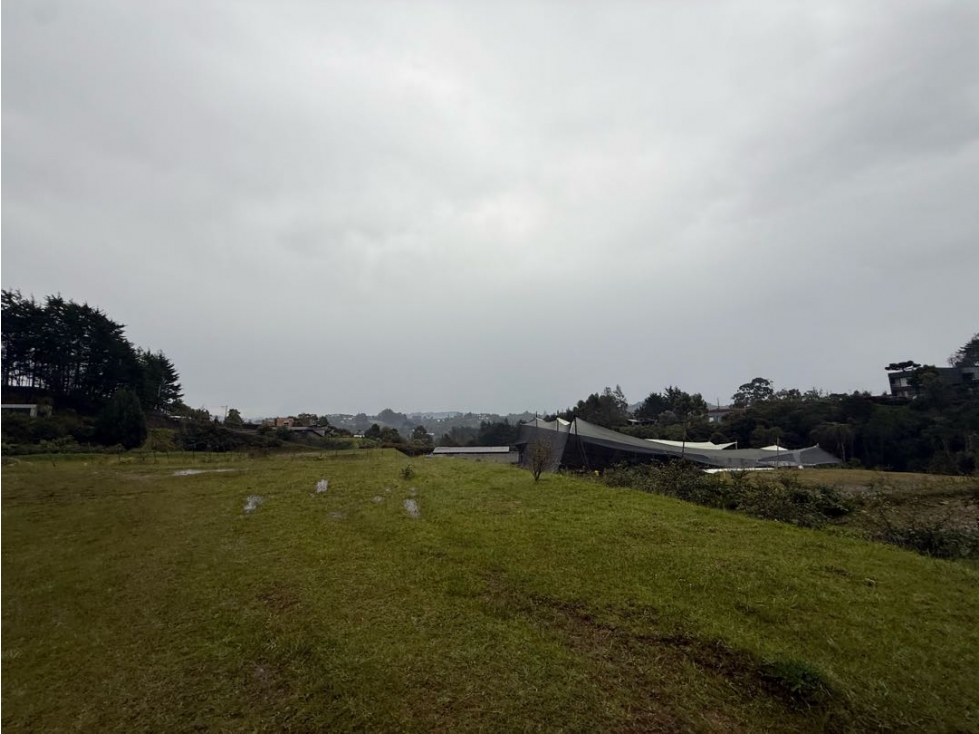 LOTE PLANO UBICADO EN LAS PALMAS — foto 4