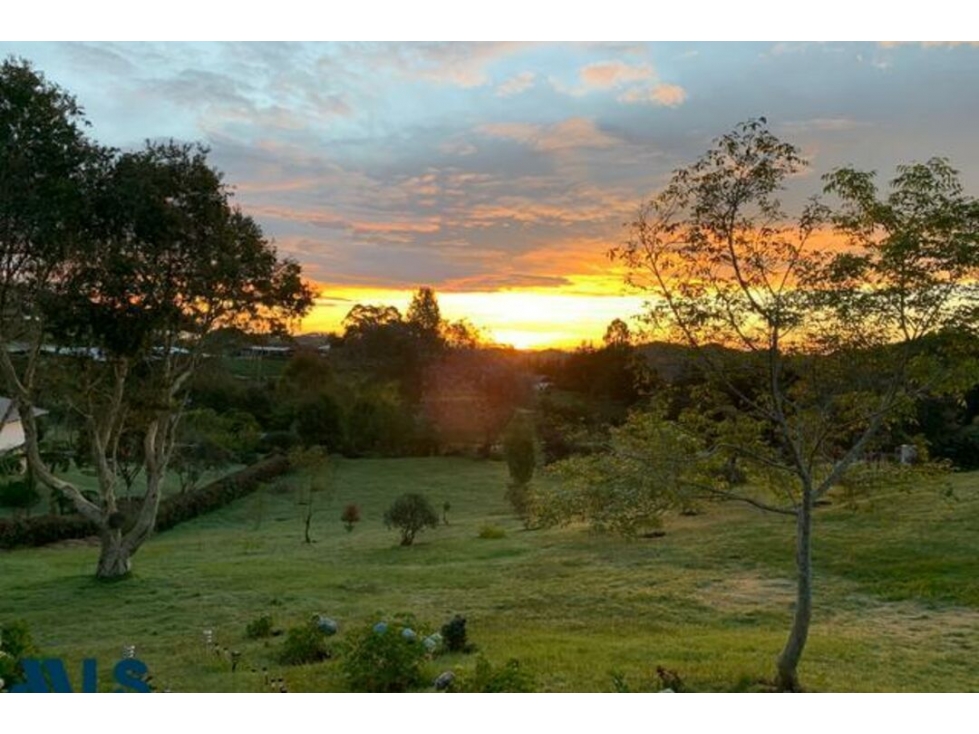Lote Residencial en venta en Alto de las Palmas, Envigado — foto 2