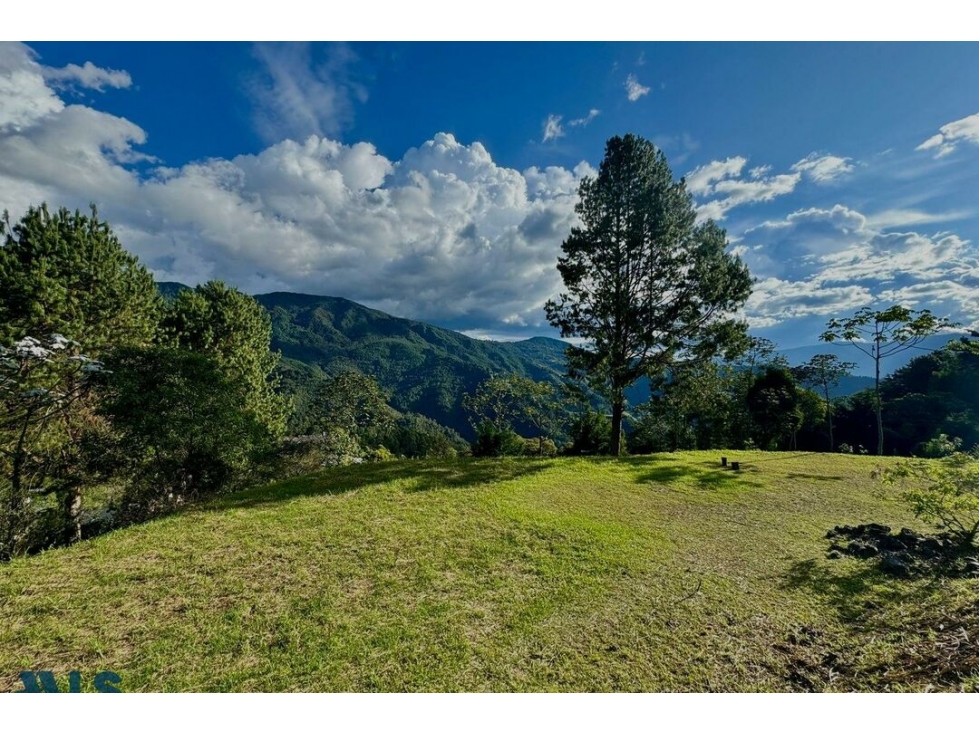 Lote Residencial en venta en Loma del Escobero, Envigado — foto 2