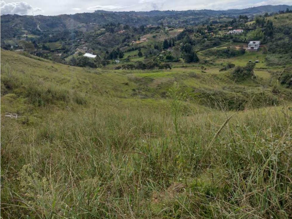 Lote plano sector Aeropuerto en Parcelación de lujo — foto 5