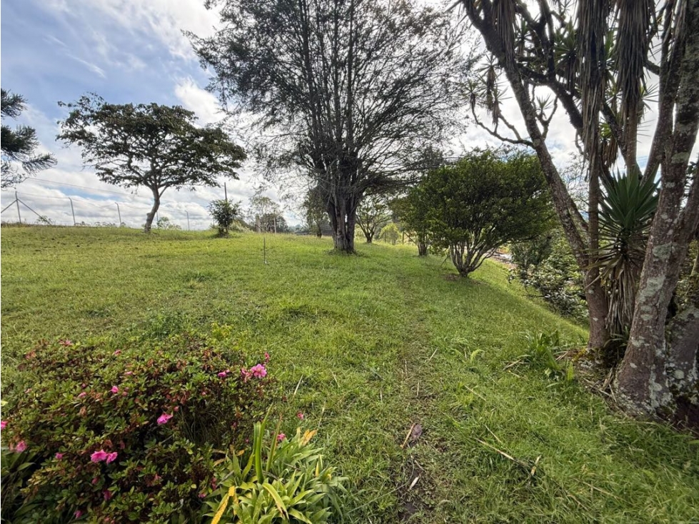 Lote Terreno en Vda. Ojo de Agua Rionegro — foto 4
