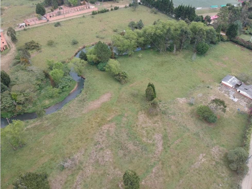 Lote totalmente plano Guarne - Antioquia — foto 4