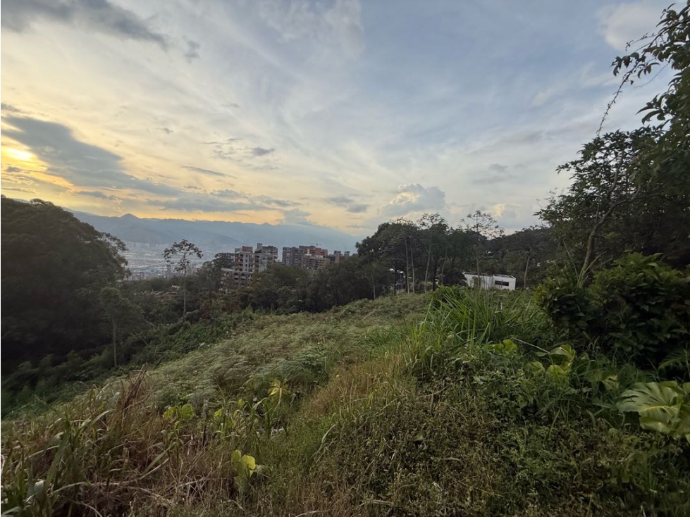 LOTE UBICADO EN LAS PALMAS A 7 MINUTOS DEL TESORO