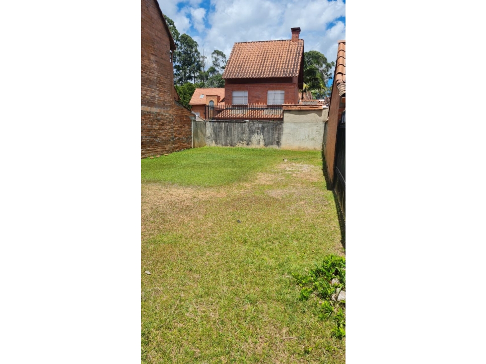Lote un unidad cerrada Rionegro sector San Nicolás — foto 3