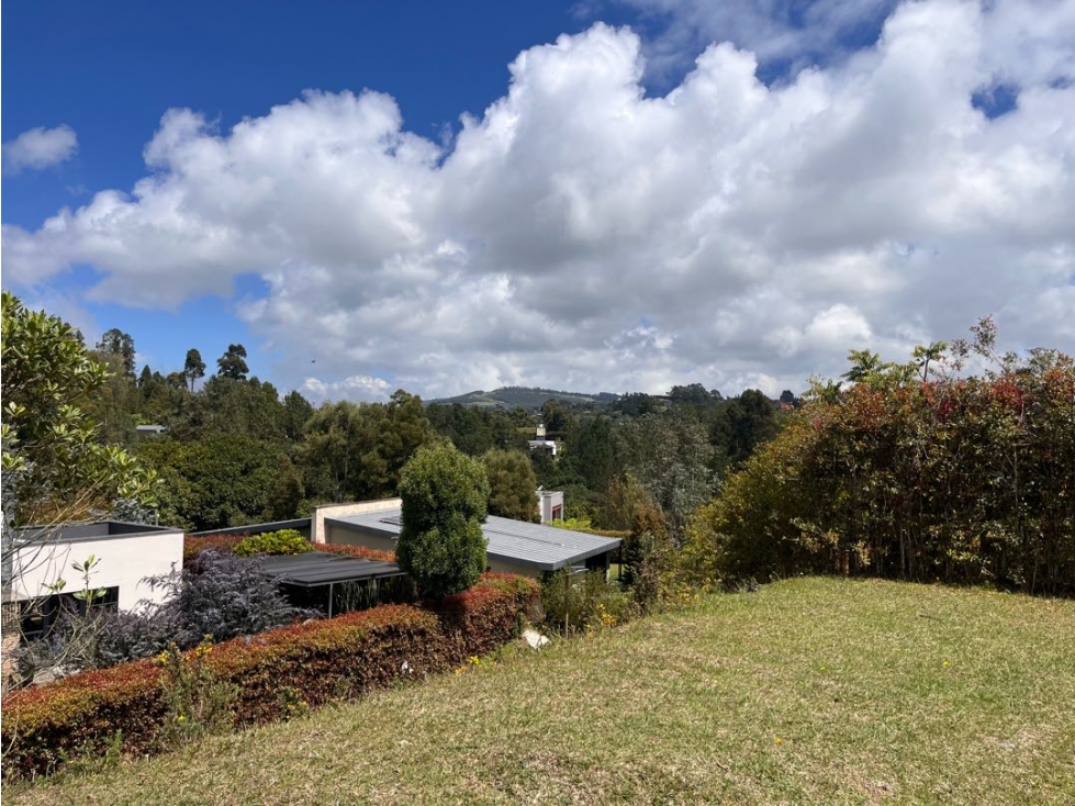 LOTE UNIDAD CERRADA LOMA DEL ESCOBERO 1220 M2 — foto 4