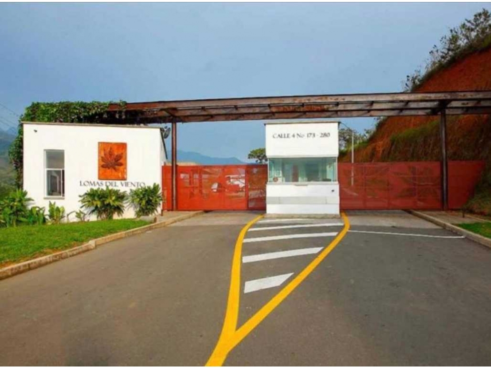Lote urbanizado listo para construir en condominio Lomas del Viento