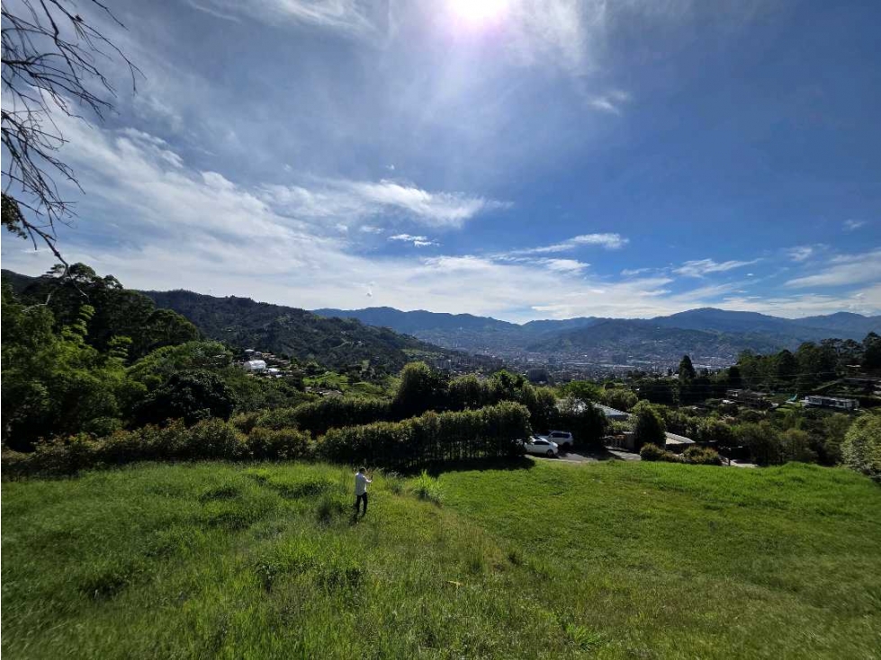 Lote/escobero/parte baja — foto 4