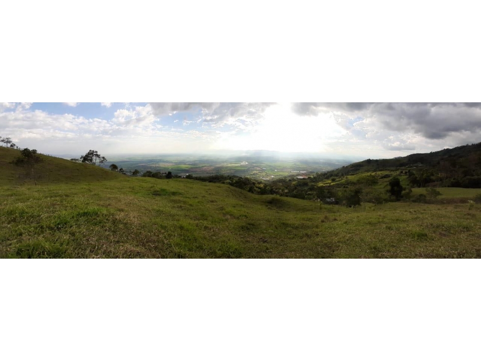 Lotes desde 2.000m2 en parcelación en venta Santa Elena El Cerrito - 1